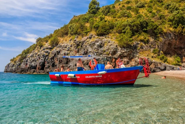 Visita le Grotte di Camerota e Palinuro